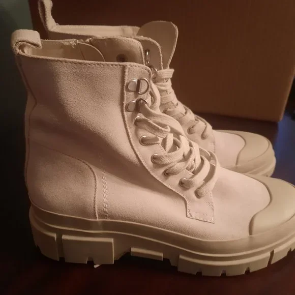 Treasure & Bond Raegin Platform Bootie in Ivory, Size 8.5 - Picture 3 of 6